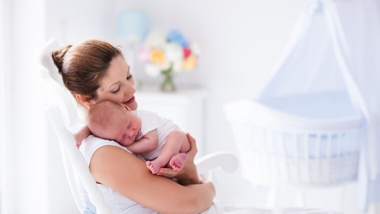 Häusliche Pflege und Gesundheitsversorgung für Mütter und Babys